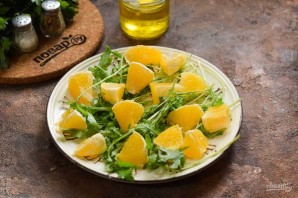 Салат из курицы с рукколой и апельсинами Салат из курицы с рукколой и апельсинами