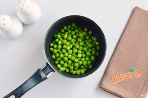 Салат со скумбрией