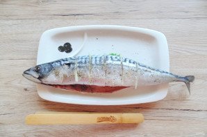 Скумбрия с брокколи в духовке