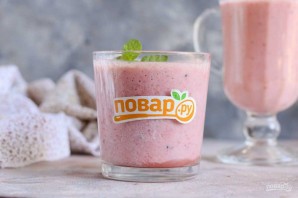 Смузи из киви и клубники Смузи из киви и клубники