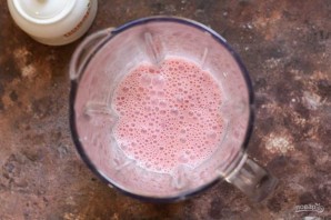 Смузи из киви и клубники Смузи из киви и клубники