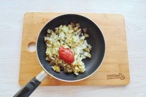 Солянка с сельдереем