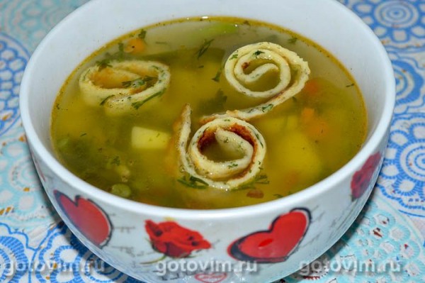 Суп из овощной смеси с яичными блинчиками Суп из овощной смеси с яичными блинчиками