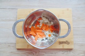 Суп-пюре из свеклы и сельдерея