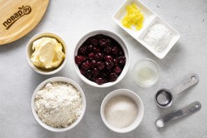 Вегетарианский пирог с вишней