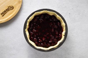 Вегетарианский пирог с вишней