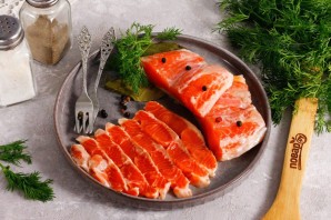 Засолка радужной форели в маринаде