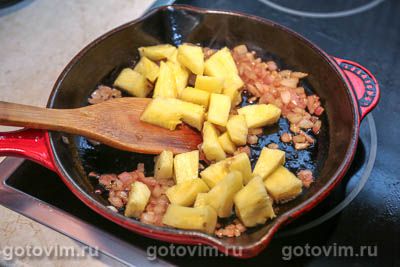 Жареные утиные ножки с ананасами Жареные утиные ножки с ананасами