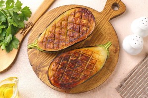 Баклажаны фаршированные луком и сыром в духовке