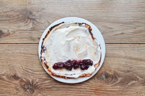 Блинчики с вишней и маскарпоне