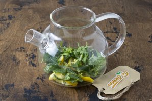 Чай с тархуном и мятой Чай с тархуном и мятой