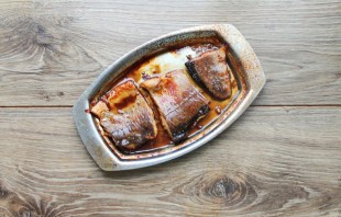 Форель в медово-соевом соусе