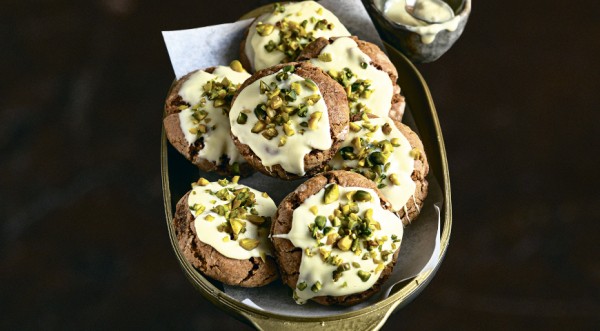 Имбирные пряники с фисташками, пошаговый рецепт с фото Имбирные пряники с фисташками, пошаговый рецепт с фото