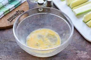 Кабачки брусочками в панировке в духовке Кабачки брусочками в панировке в духовке