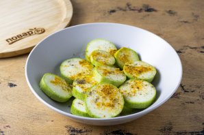 Кабачки с карри в духовке Кабачки с карри в духовке