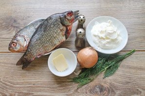 Караси в сметане в духовке в фольге