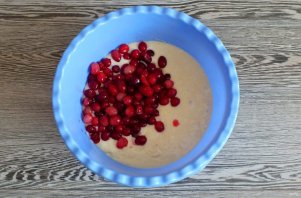 Кекс с клюквой на сметане