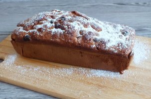 Кекс с клюквой на сметане