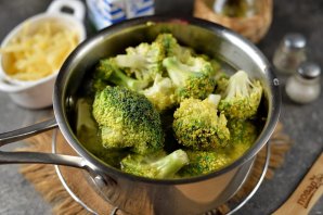 Кето-суп из брокколи