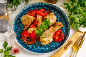 Курица с вялеными помидорами