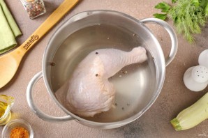 Куриный суп с цукини