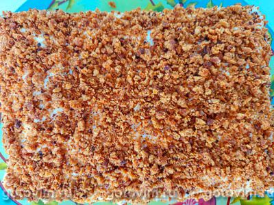 Морковно-медовый торт с кремом из сливочного сыра и сгущенки 