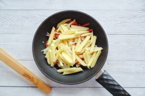 Морской окунь с брокколи в духовке