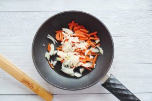 Морской окунь с брокколи в духовке