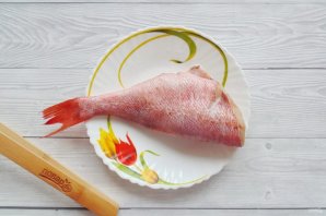 Морской окунь с горчицей в духовке