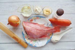 Морской окунь с горчицей в духовке