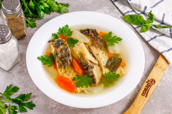 Новогодняя ностальгия! 7 блюд, которые не покидают новогодний стол с советских времен        