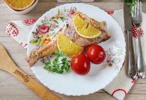 Окунь с апельсином в духовке