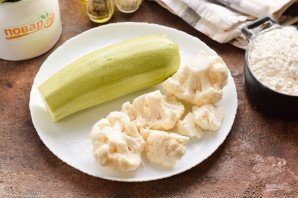 Оладьи из цветной капусты и кабачков