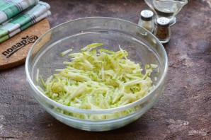 Оладьи из кабачков с гречневой мукой