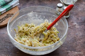 Оладьи из кабачков с гречневой мукой