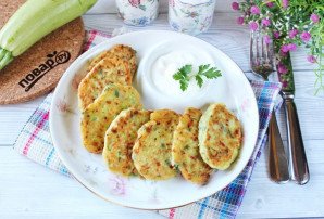 Оладьи из кабачков с плавленым сыром