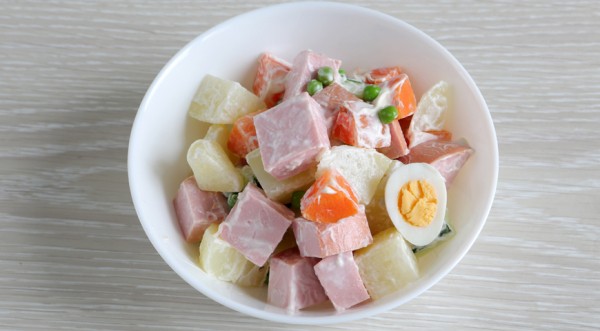 Оливье с вареной колбасой, пошаговый рецепт с фото Оливье с вареной колбасой, пошаговый рецепт с фото