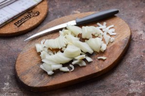 Омлет с репчатым луком и сыром