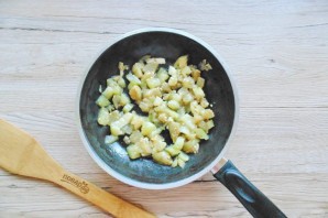 Паштет из фасоли с баклажанами