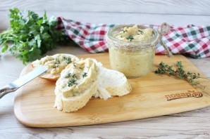 Паштет из фасоли с баклажанами