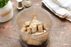 Паштет из селедки с яблоком Паштет из селедки с яблоком