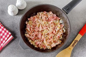 Паста "Карбонара" в томатном соусе