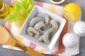 Паста с креветками и сельдереем