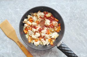 Паста с курицей и сельдереем