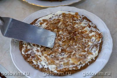 Печеночный торт с грибами