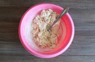 Пирожки с яблоками в мультиварке