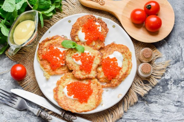 Просто и красиво! Быстрые закуски с икрой для новогоднего стола Просто и красиво! Быстрые закуски с икрой для новогоднего стола