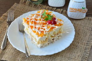 Салат "Павлинка" с яблоками