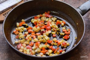 Салат с мидиями и баклажанами