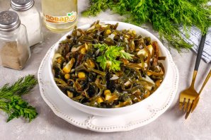 Салат с морской капустой и яблоком